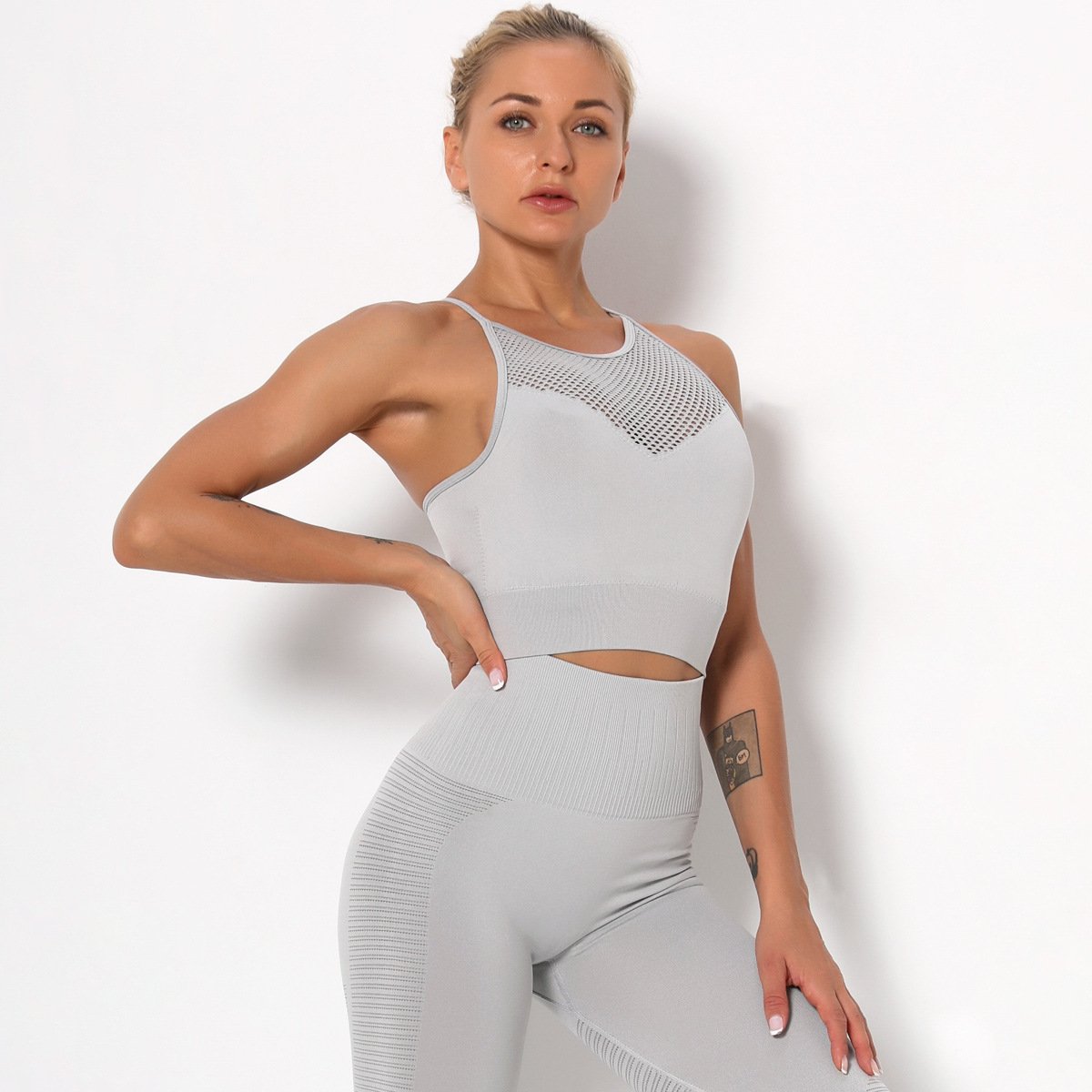 Sexy Mesh Neck Gym Bra Women Seamless Gather Sports Underwear Gym Running Exercise Fitness Hollowed out Vest Crop Top