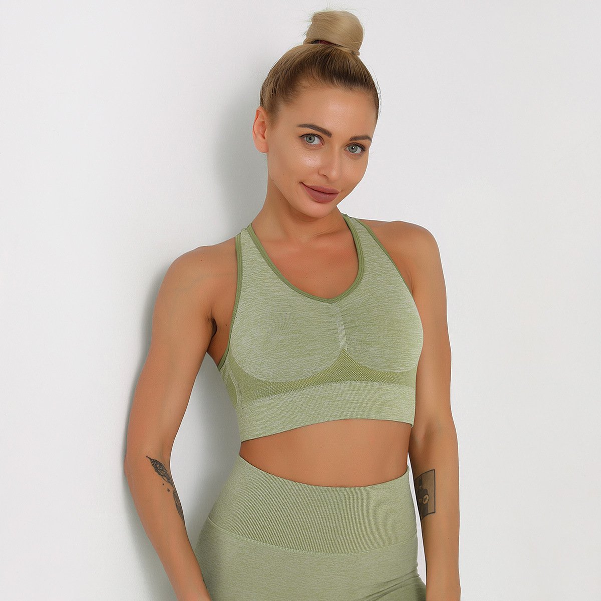 New Push Up Sports Tops Fitness Women Sport Female Sport Gym Crop Vest Padded Seamless Brassiere Sports Top Workout Bra