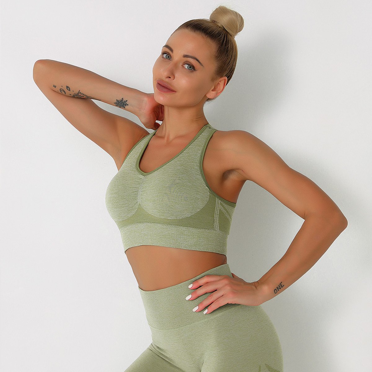 New Push Up Sports Tops Fitness Women Sport Female Sport Gym Crop Vest Padded Seamless Brassiere Sports Top Workout Bra