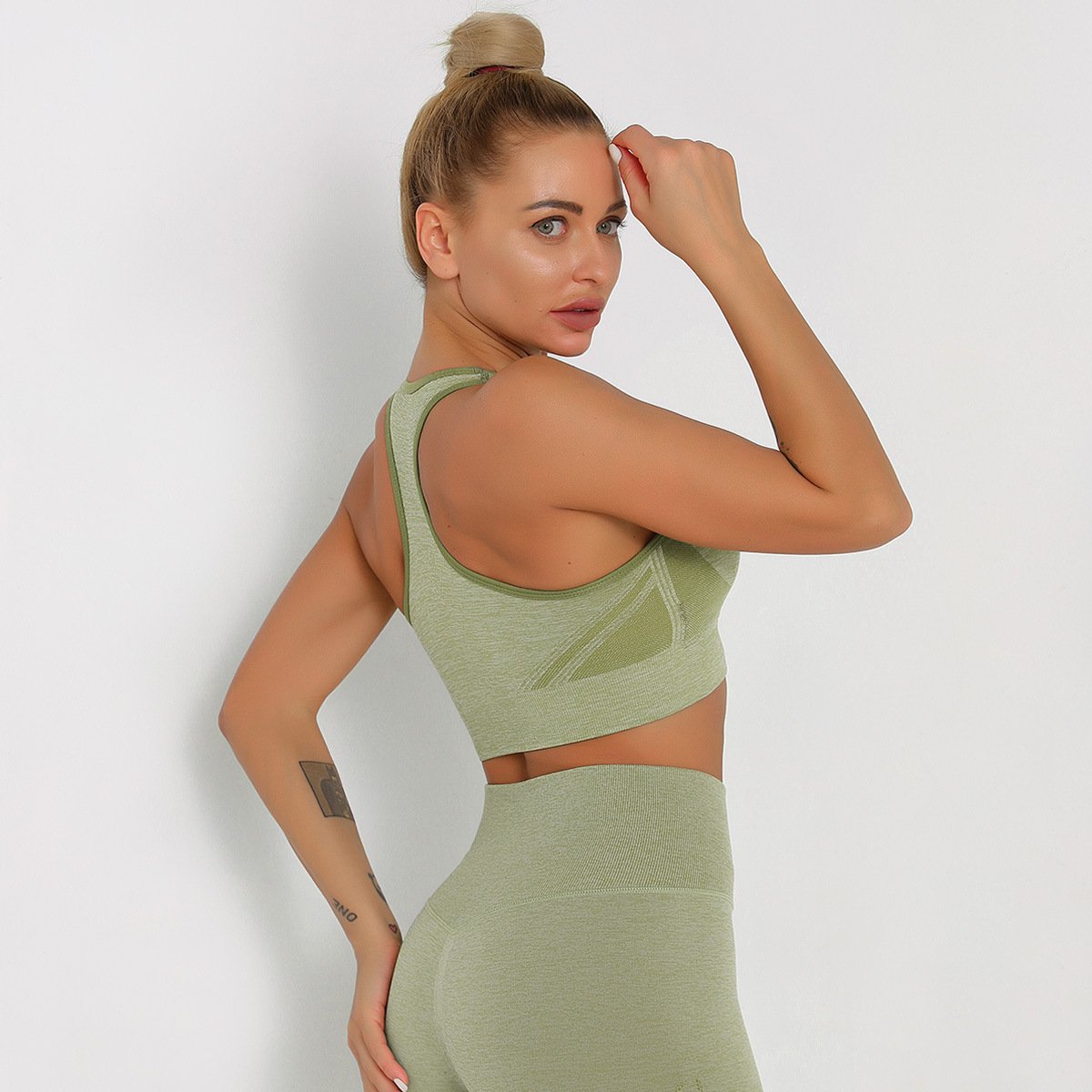 New Push Up Sports Tops Fitness Women Sport Female Sport Gym Crop Vest Padded Seamless Brassiere Sports Top Workout Bra