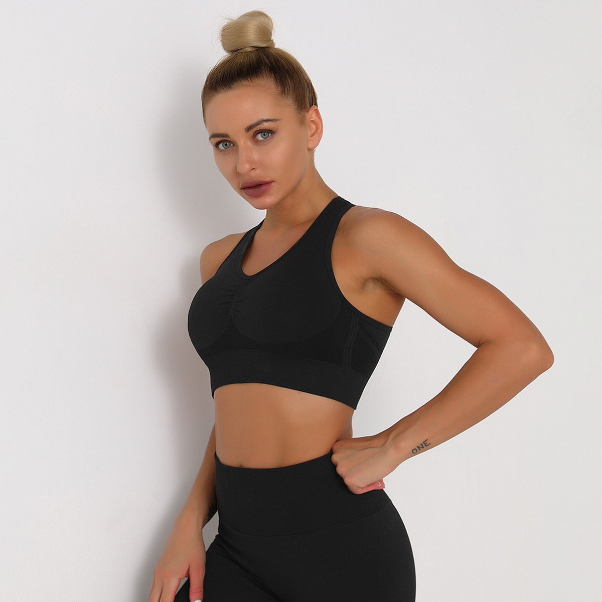 New Push Up Sports Tops Fitness Women Sport Female Sport Gym Crop Vest Padded Seamless Brassiere Sports Top Workout Bra