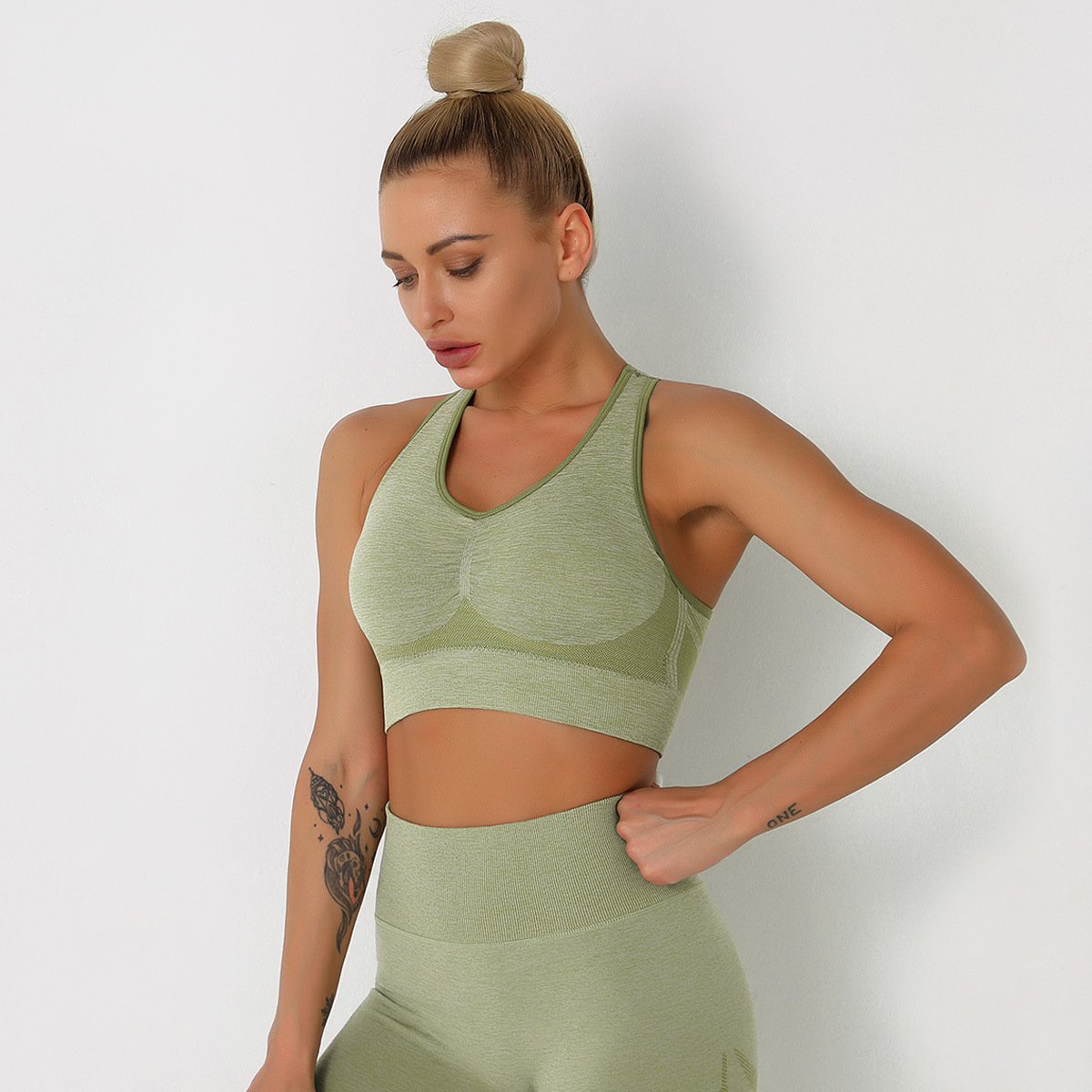 New Push Up Sports Tops Fitness Women Sport Female Sport Gym Crop Vest Padded Seamless Brassiere Sports Top Workout Bra