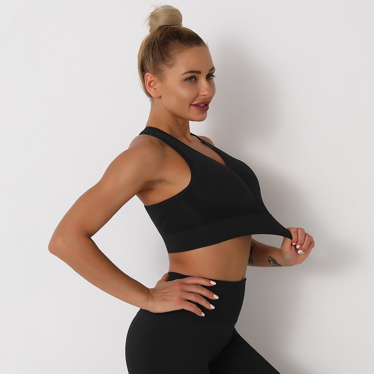 New Push Up Sports Tops Fitness Women Sport Female Sport Gym Crop Vest Padded Seamless Brassiere Sports Top Workout Bra