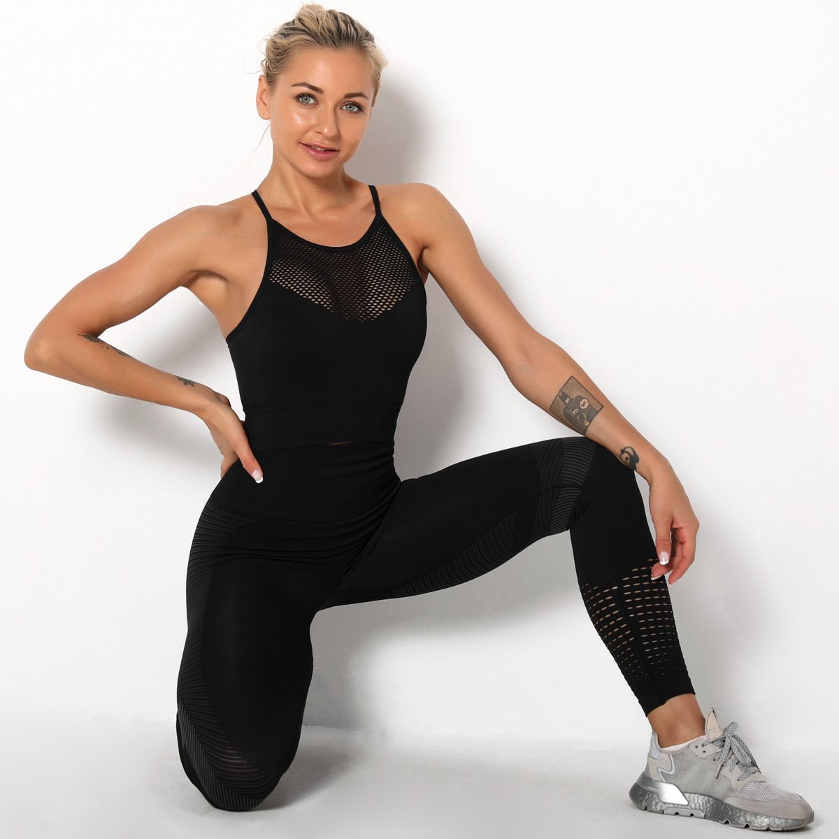 Pink Women Two Pcs Seamless Gym Set Hollow Out Sports Bra High Waist Leggings 2Pcs Suit Newest Styles Women Workout Cloth