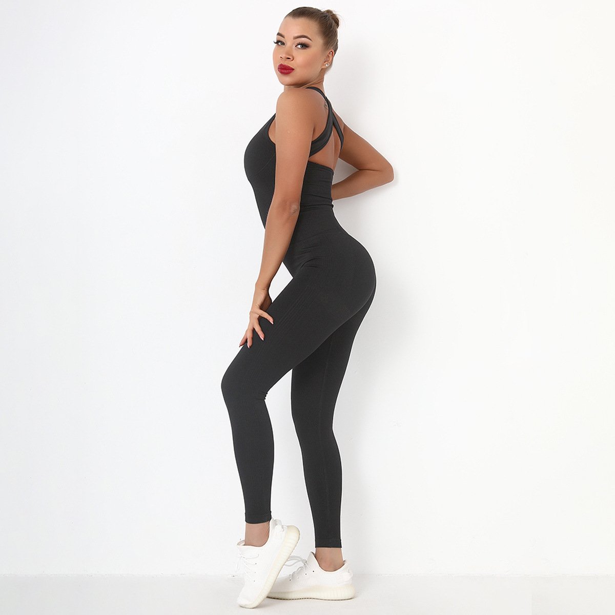 O-neck One-piece Sports Sets Women Sleeveless Gym Jumpsuits Sports Suit With Seamless Strap Cross Dance Rompers Fitness Bodysuit