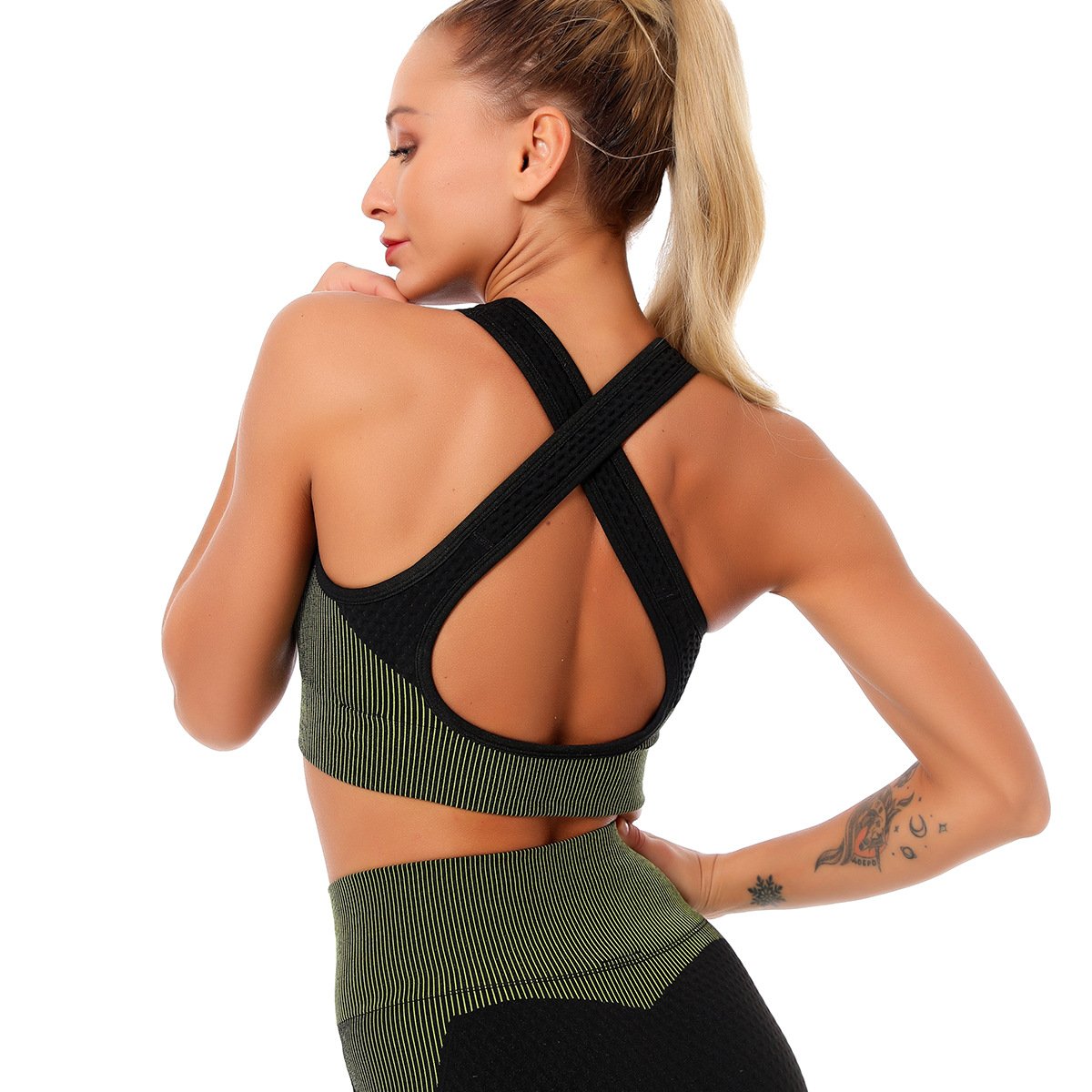 Women Seamless Sports Underwear Vest Cross Back  Straps Woman Outdoor Running Cycling Sports Bra Gym Fitness Vest Top